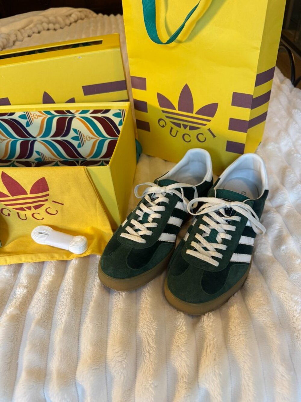 Gucci x Adidas Gazelle — Green Suede — Full Set